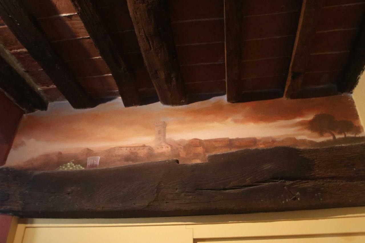 Antica Casa Dei Rassicurati Panzió Montecarlo Kültér fotó